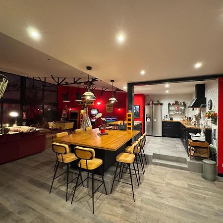 Loft Spa Reims-fr 200m2 privatifs, piscine intérieure chauffée, spa et parking Extérieur photo
