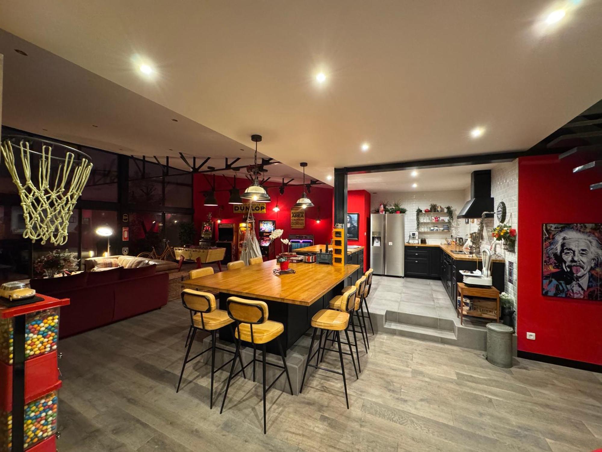 Loft Spa Reims-fr 200m2 privatifs, piscine intérieure chauffée, spa et parking Extérieur photo